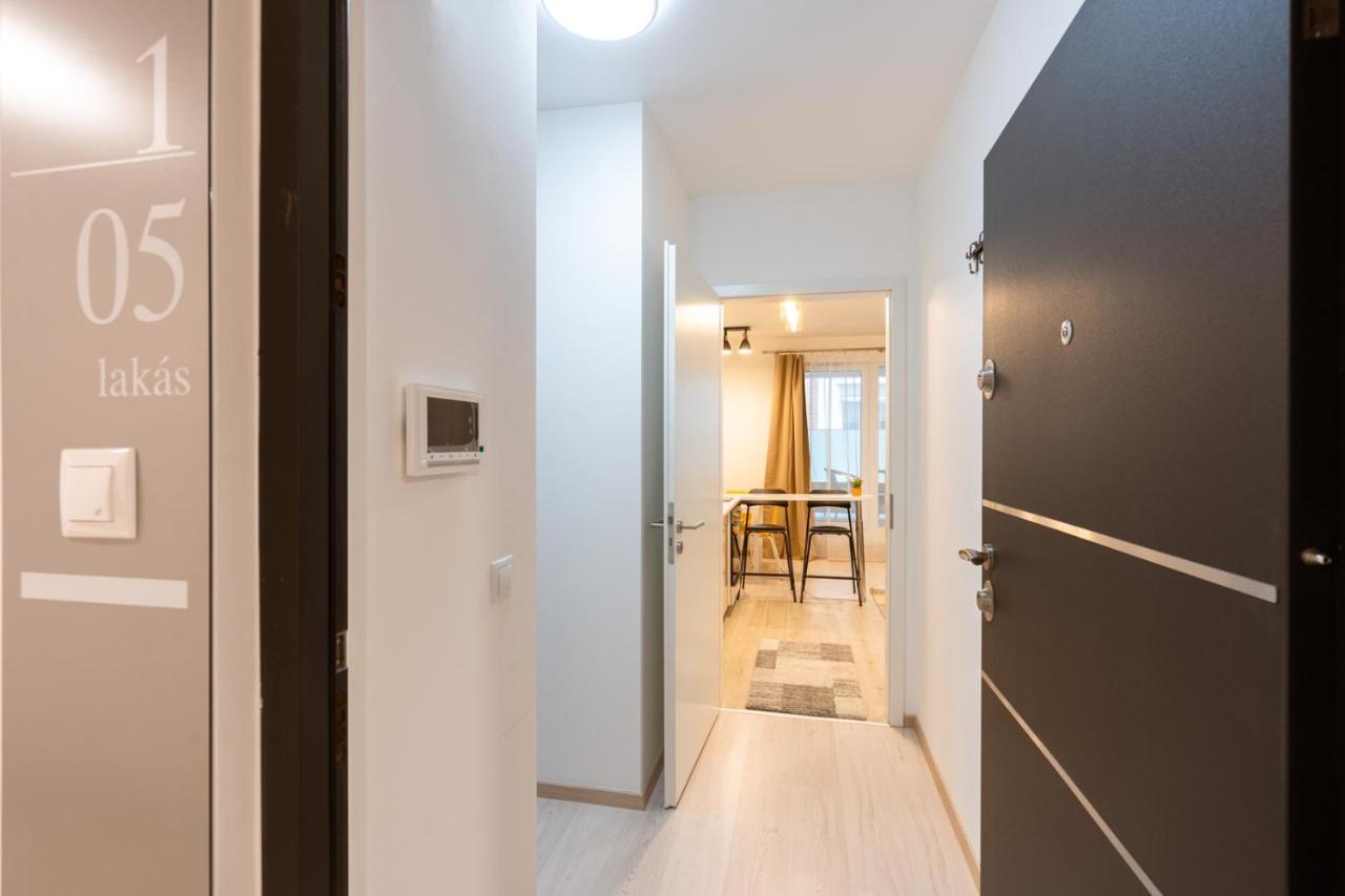 Modern Newly-Built Home By The New York Cafe Lejlighed